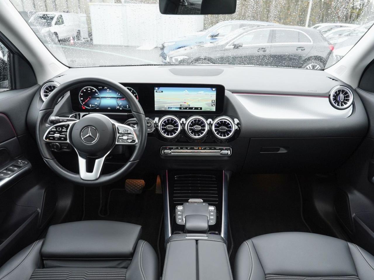 Mercedes-Benz GLA 200 Progressive Night Panorama Distronic 360°