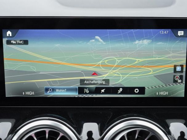 Mercedes-Benz GLA 200 Progressive Night Panorama Distronic 360°