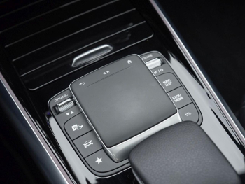 Mercedes-Benz GLA 200 Progressive Night Panorama Distronic 360°