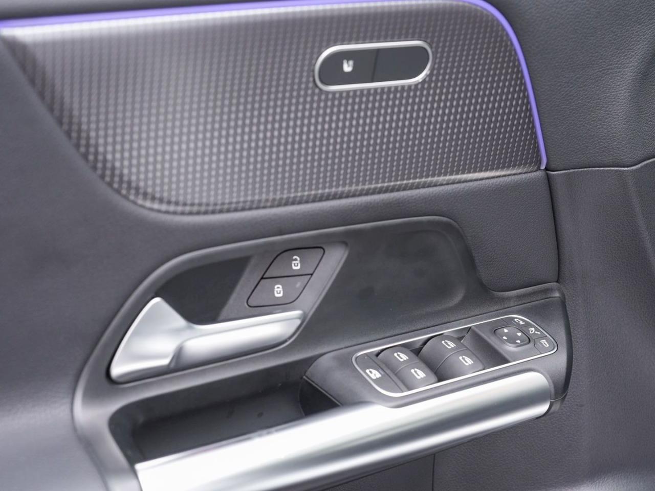 Mercedes-Benz GLA 200 Progressive Night Panorama Distronic 360°