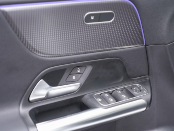 Mercedes-Benz GLA 200 Progressive Night Panorama Distronic 360°