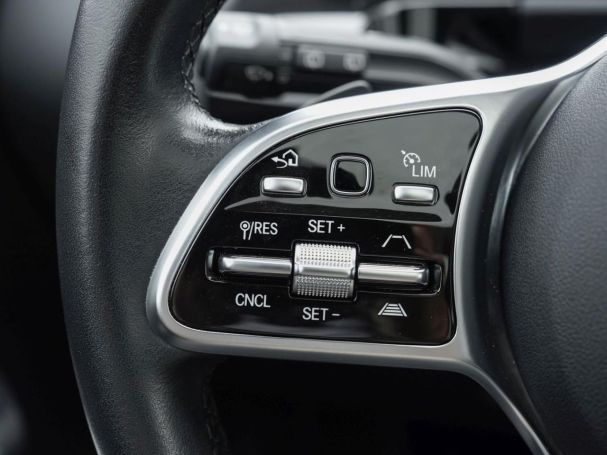 Mercedes-Benz GLA 200 Progressive Night Panorama Distronic 360°