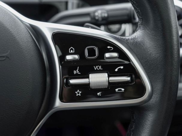 Mercedes-Benz GLA 200 Progressive Night Panorama Distronic 360°