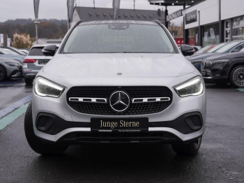Mercedes-Benz GLA 200 Progressive Night Panorama Distronic 360°