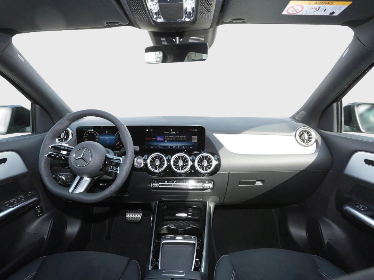 Mercedes-Benz GLA 200 AMG Night MBUX AHK Park-Paket Easy-Pack