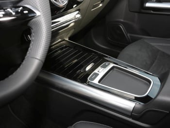 Mercedes-Benz GLA 200 AMG Night MBUX AHK Park-Paket Easy-Pack