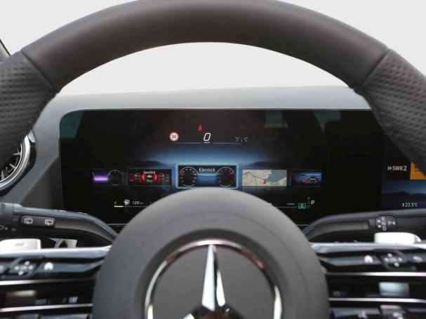 Mercedes-Benz GLA 200 AMG Night MBUX AHK Park-Paket Easy-Pack Mercedes-Benz GLA 200 AMG Night MBUX AHK Park-Paket Easy-Pack
