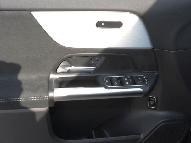 Mercedes-Benz GLA 200 AMG Night MBUX AHK Park-Paket Easy-Pack Mercedes-Benz GLA 200 AMG Night MBUX AHK Park-Paket Easy-Pack