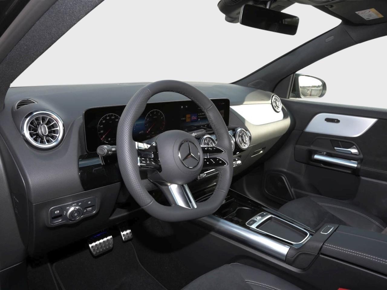 Mercedes-Benz GLA 200 AMG Night MBUX AHK Park-Paket Easy-Pack