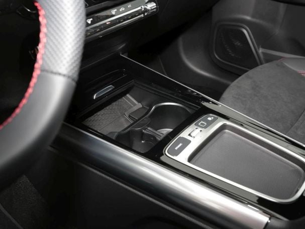 Mercedes-Benz GLA 200 AMG MBUX Navi Prem. AHK 360° Kamera LED Mercedes-Benz GLA 200 AMG MBUX Navi Prem. AHK 360° Kamera LED