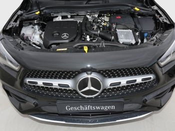 Mercedes-Benz GLA 200 AMG MBUX Navi Prem. AHK 360° Kamera LED