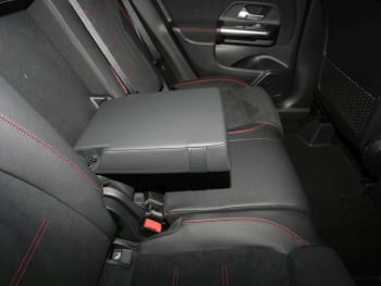 Mercedes-Benz GLA 200 AMG MBUX Navi Prem. AHK 360° Kamera LED