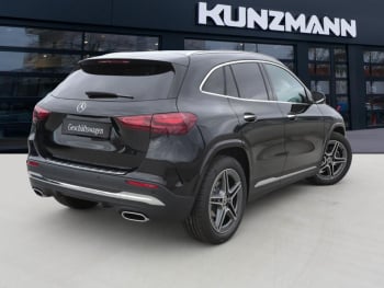 Mercedes-Benz GLA 200 AMG MBUX Navi Prem. AHK 360° Kamera LED