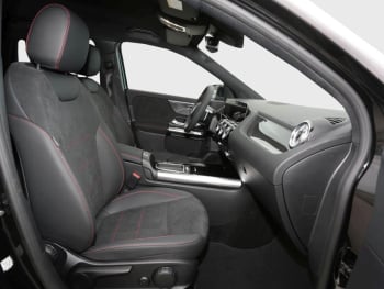 Mercedes-Benz GLA 200 AMG MBUX Navi Prem. AHK 360° Kamera LED