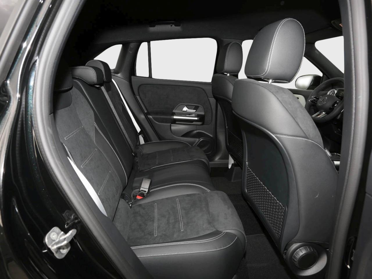 Mercedes-Benz GLA 200 AMG Night Navi Kamera Easy-Pack Totwinkel