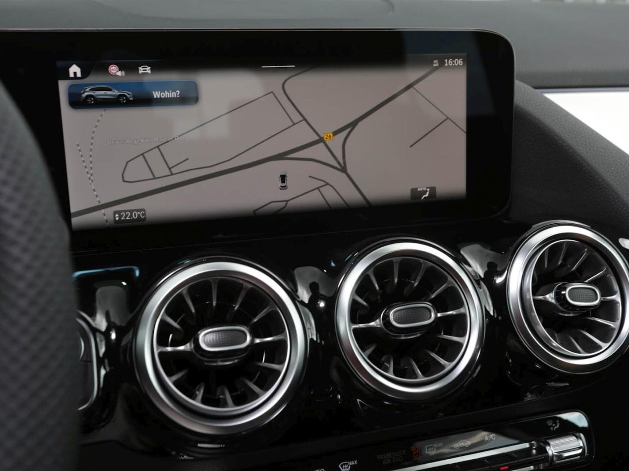 Mercedes-Benz GLA 200 AMG Night Navi Kamera Easy-Pack Totwinkel