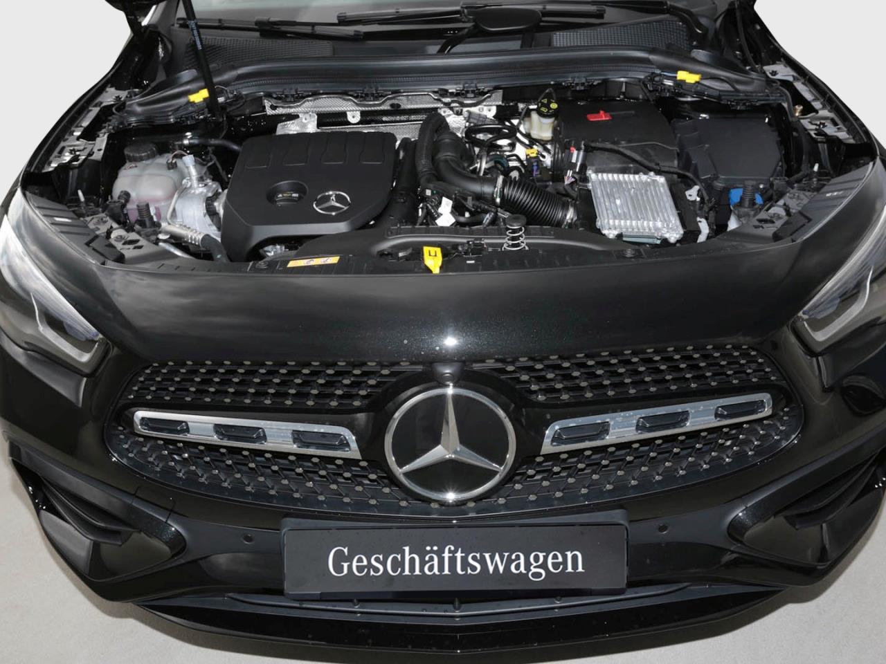 Mercedes-Benz GLA 200 AMG Night Navi Kamera Easy-Pack Totwinkel