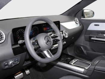 Mercedes-Benz GLA 200 AMG Night Navi Kamera Easy-Pack Totwinkel