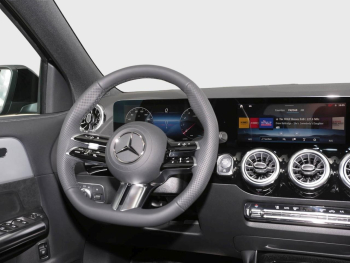 Mercedes-Benz GLA 200 AMG Night Navi Kamera Easy-Pack Totwinkel