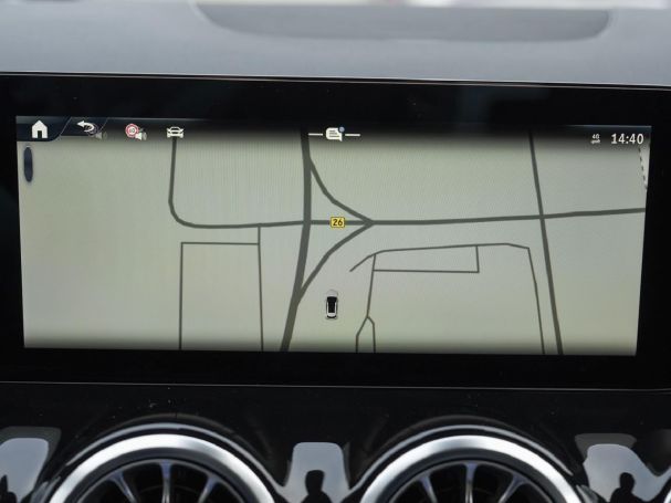 Mercedes-Benz GLA 200 AMG Night Navi AHK Kamera Lenkradheizung