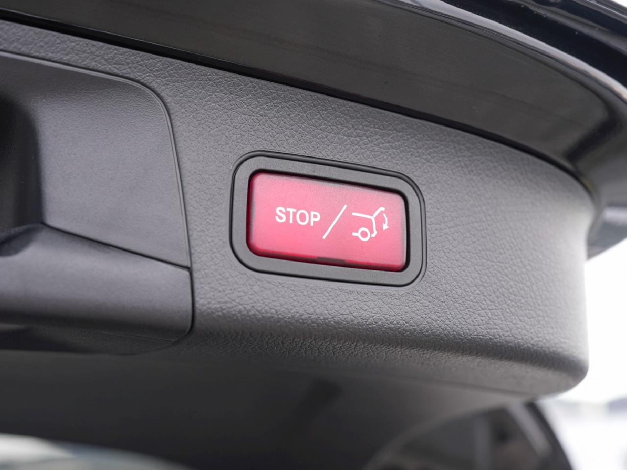 Mercedes-Benz GLA 200 AMG Night Navi AHK Kamera Lenkradheizung