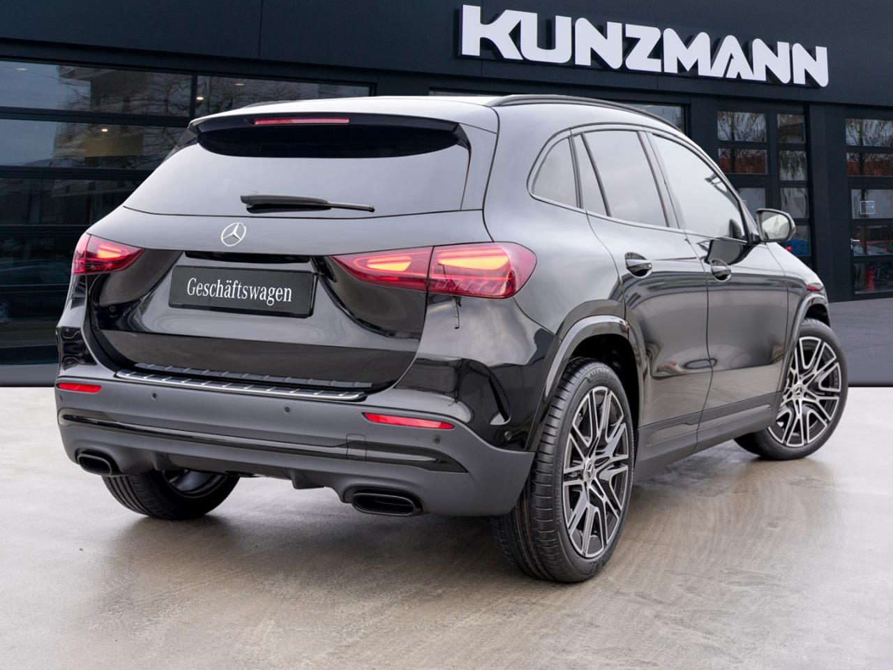 Mercedes-Benz GLA 200 AMG Night Navi AHK Kamera Lenkradheizung