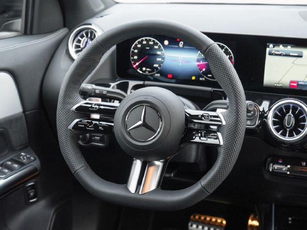 Mercedes-Benz GLA 200 AMG Night Navi AHK Kamera Lenkradheizung