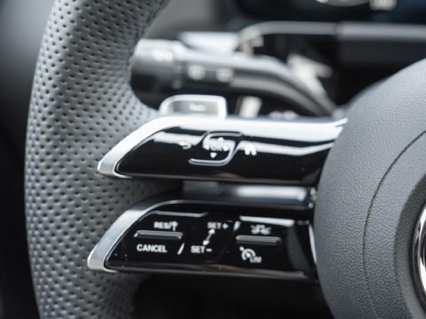 Mercedes-Benz GLA 200 AMG Night Navi AHK Kamera Lenkradheizung