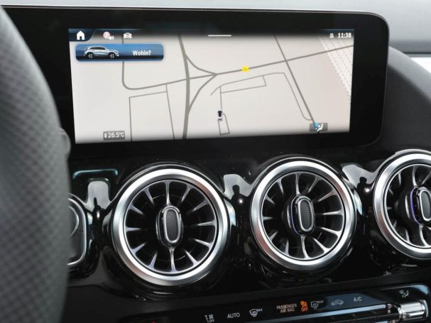 Mercedes-Benz GLA 200 AMG Night MBUX Navi AHK ParkP EasyPack