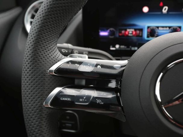 Mercedes-Benz GLA 200 AMG Night MBUX Navi AHK ParkP EasyPack