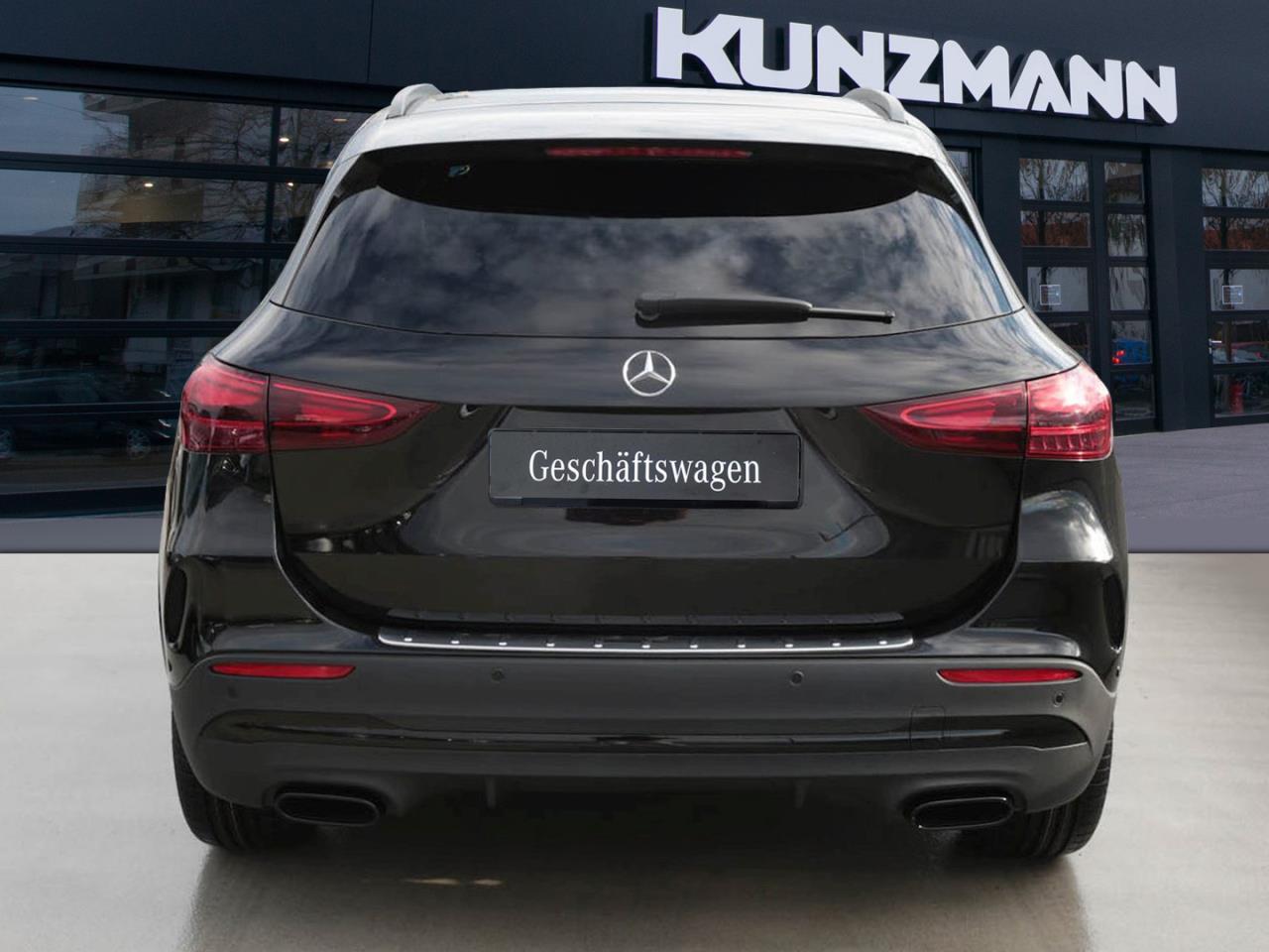 Mercedes-Benz GLA 200 AMG Night MBUX Navi AHK ParkP EasyPack