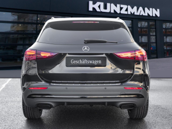 Mercedes-Benz GLA 200 AMG Night MBUX Navi EasyP AHK ParkPaket