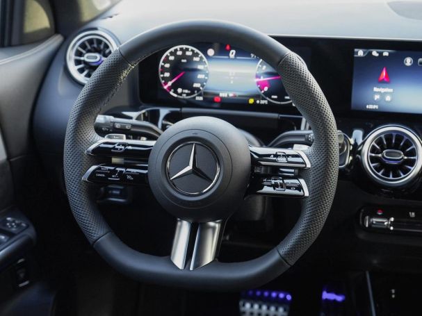 Mercedes-Benz GLA 200 AMG Night MBUX Navi EasyP AHK ParkPaket