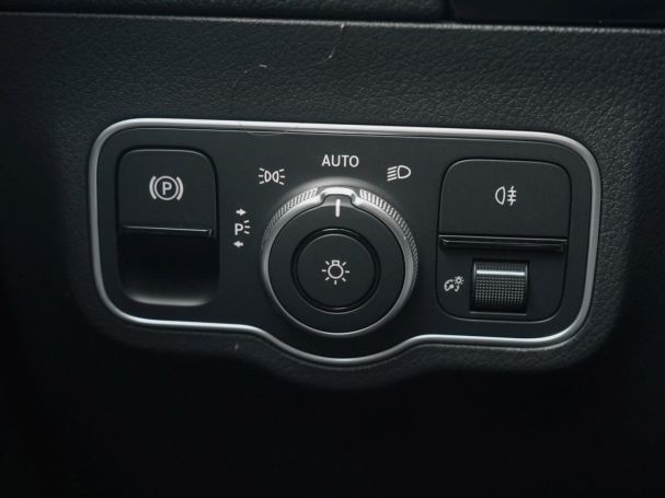 Mercedes-Benz GLA 200 AMG Night AHK 360° EasyPack SpurhalteP