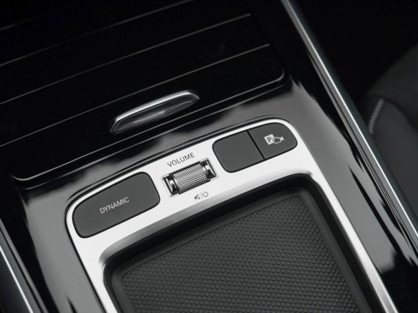 Mercedes-Benz GLA 200 AMG Night AHK 360° EasyPack SpurhalteP