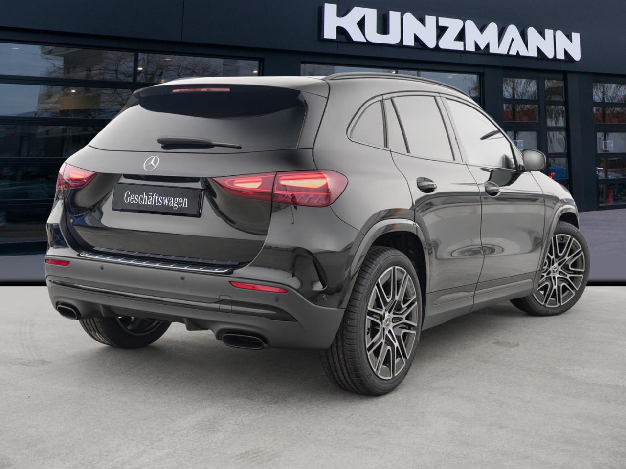 Mercedes-Benz GLA 200 AMG Night AHK 360° EasyPack SpurhalteP