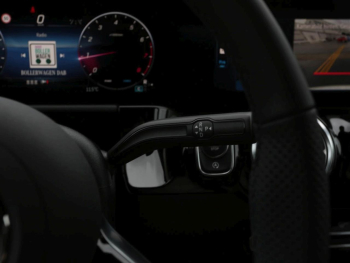 Mercedes-Benz GLA 200 AMG Night MBUX AHK EasyPack Park-Paket