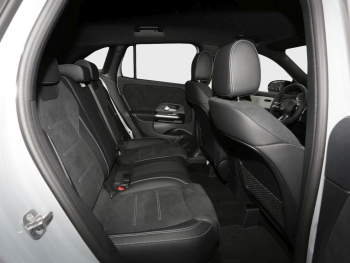 Mercedes-Benz GLA 200 AMG Night MBUX AHK EasyPack Park-Paket