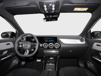 Mercedes-Benz GLA 200 AMG Night MBUX AHK EasyPack Park-Paket