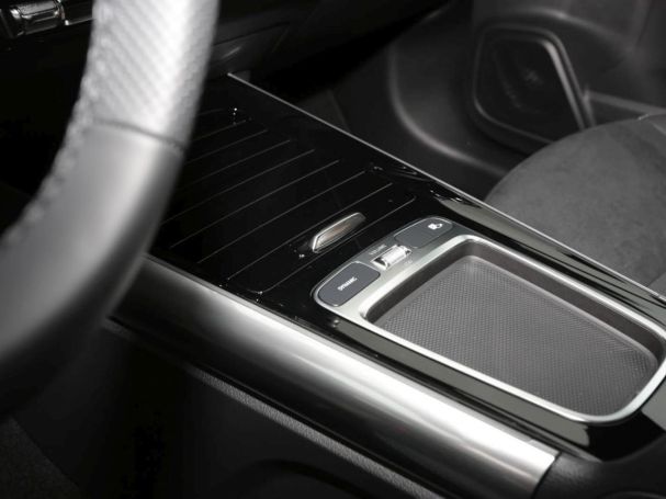 Mercedes-Benz GLA 200 AMG Night MBUX AHK EasyPack Park-Paket Mercedes-Benz GLA 200 AMG Night MBUX AHK EasyPack Park-Paket