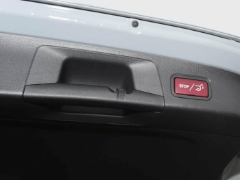 Mercedes-Benz GLA 200 AMG Night MBUX AHK EasyPack Park-Paket