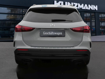 Mercedes-Benz GLA 200 AMG Night MBUX AHK EasyPack Park-Paket