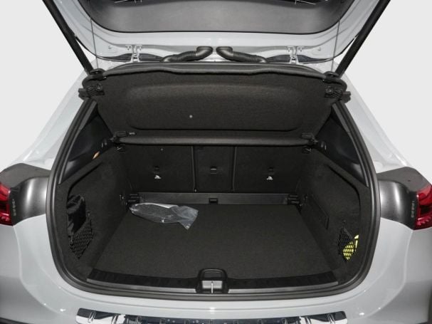 Mercedes-Benz GLA 200 AMG Night MBUX AHK EasyPack Park-Paket Mercedes-Benz GLA 200 AMG Night MBUX AHK EasyPack Park-Paket