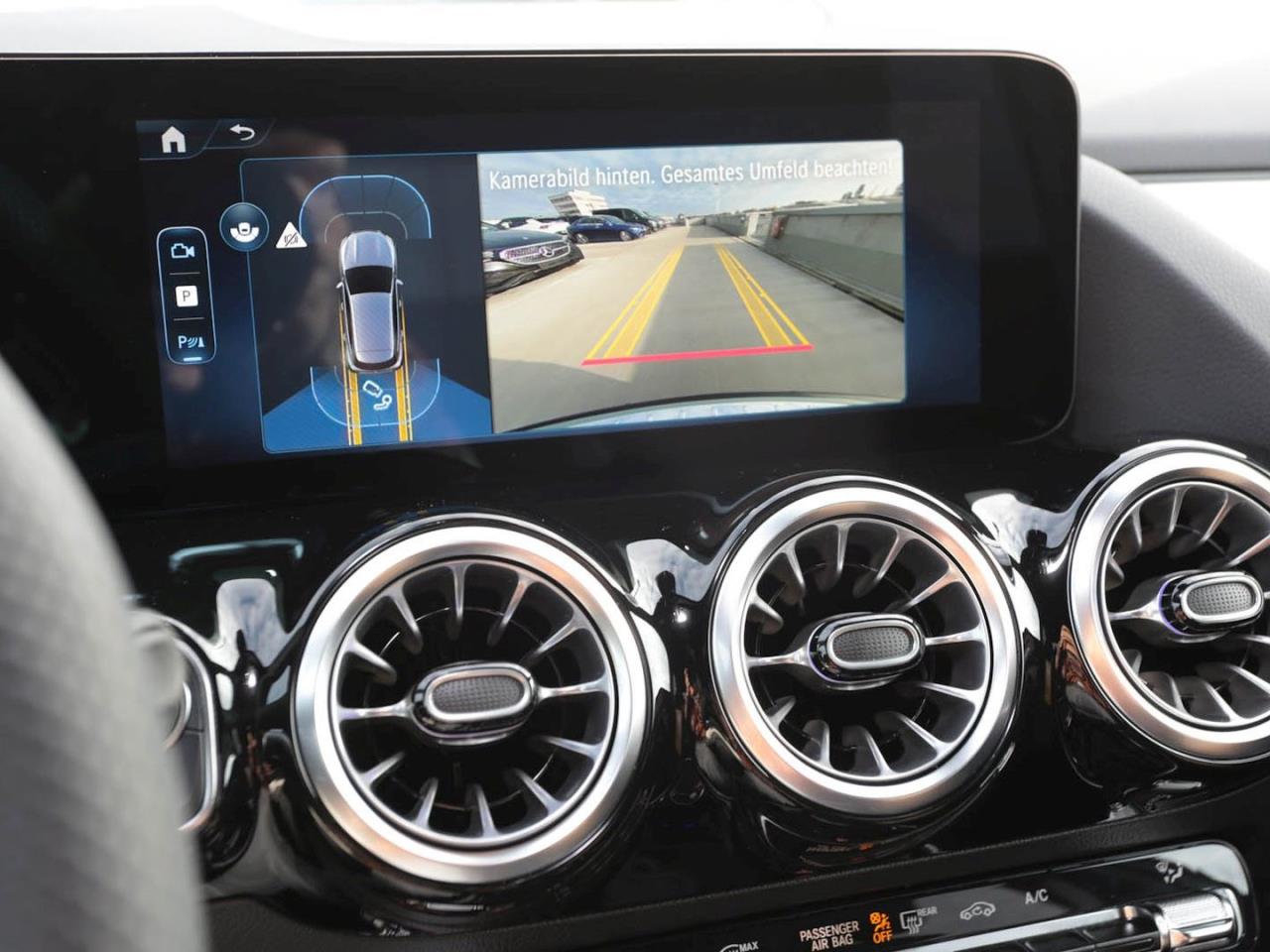 Mercedes-Benz GLA 200 AMG Night MBUXNavi-Prem. Kamera AHK