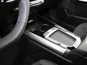 Mercedes-Benz GLA 200 AMG Night MBUXNavi-Prem. Kamera AHK