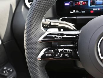 Mercedes-Benz GLA 200 AMG Night MBUXNavi-Prem. Kamera AHK