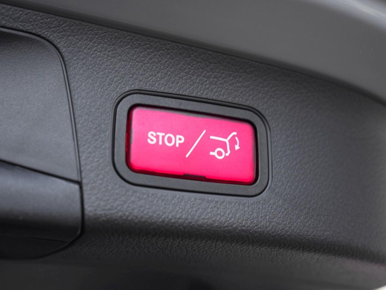 Mercedes-Benz GLA 200 AMG Night Navi-Premium AHK Kamera