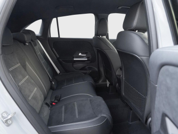 Mercedes-Benz GLA 200 AMG Night Navi-Premium AHK Kamera