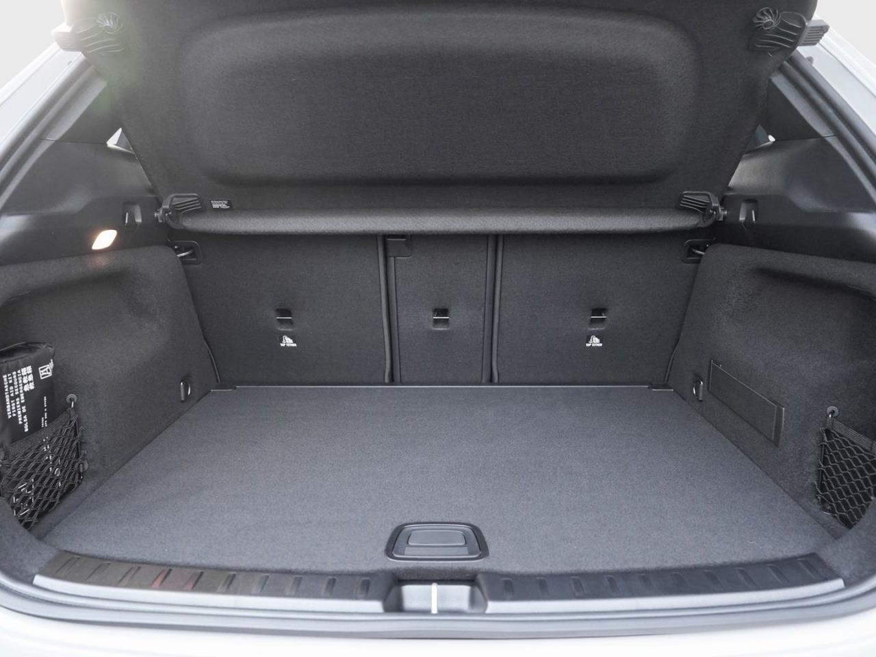 Mercedes-Benz GLA 200 AMG Night Navi-Premium AHK Kamera