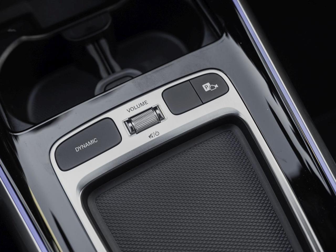 Mercedes-Benz GLA 200 AMG Night MBUXNavi-Prem. Kamera AHK